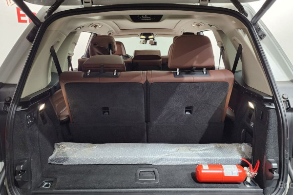 2022 BMW X7 с пробегом 37 332 км