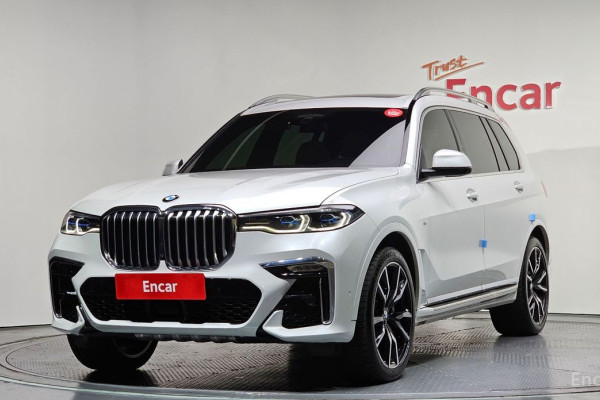 2022 BMW X7 с пробегом 63 032 км