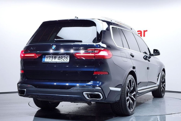 2022 BMW X7 с пробегом 72 361 км