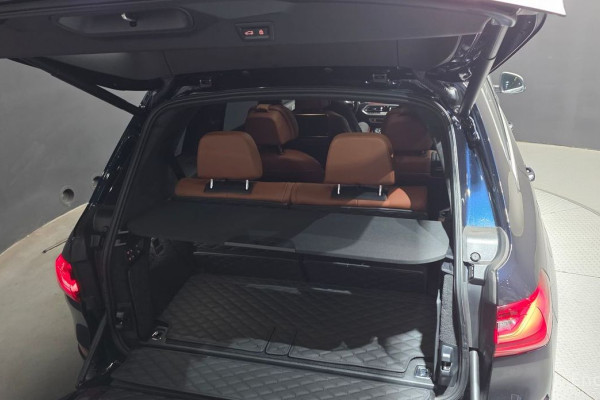 2022 BMW X7 с пробегом 42 544 км