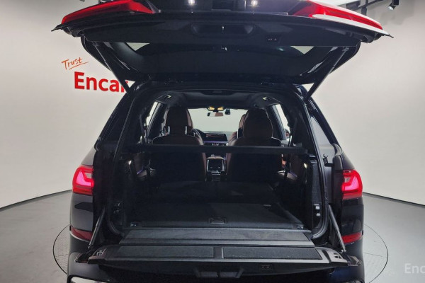 2022 BMW X7 с пробегом 57 206 км