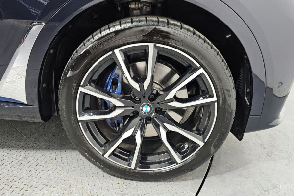 2022 BMW X7 с пробегом 79 809 км