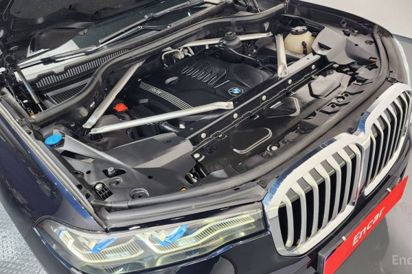 2022 BMW X7 с пробегом 72 361 км