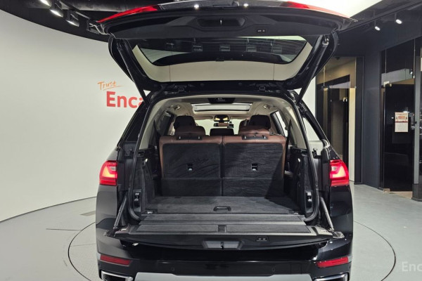 2022 BMW X7 с пробегом 50 908 км