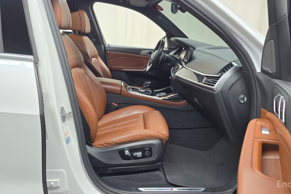 2022 BMW X7 с пробегом 71 678 км