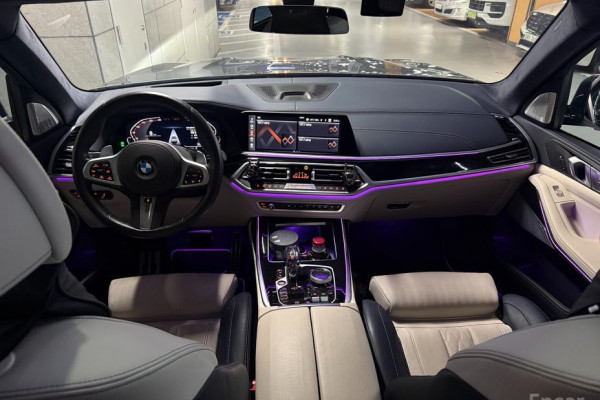 2022 BMW X7 с пробегом 23 616 км