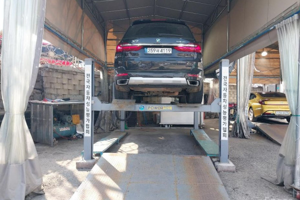 2022 BMW X7 с пробегом 181 325 км