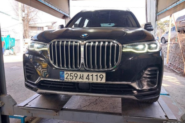 2022 BMW X7 с пробегом 181 325 км
