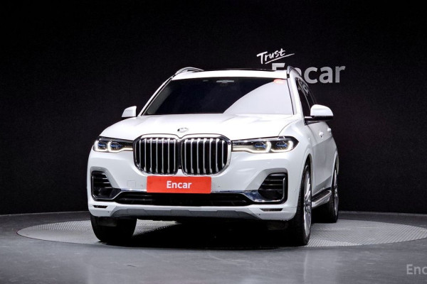 2022 BMW X7 с пробегом 113 857 км
