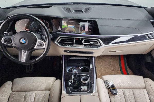 2022 BMW X7 с пробегом 72 361 км