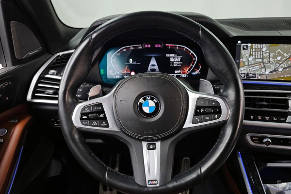 2022 BMW X7 с пробегом 63 032 км