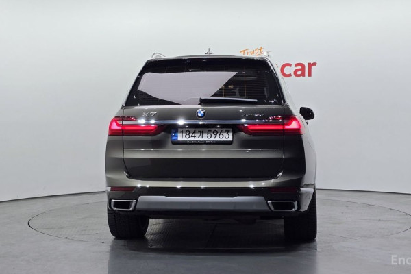 2022 BMW X7 с пробегом 58 796 км