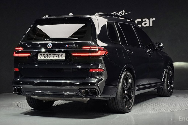 2022 BMW X7 с пробегом 46 755 км