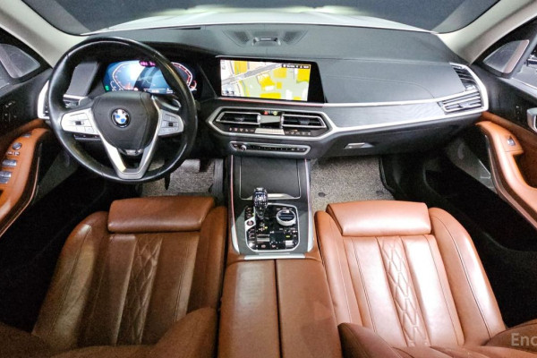 2022 BMW X7 с пробегом 113 857 км