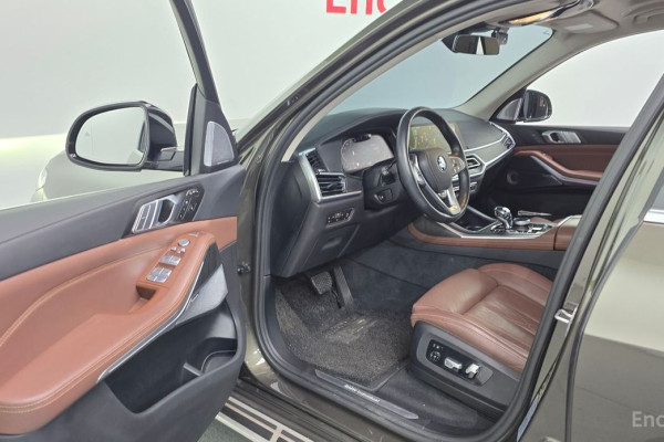 2022 BMW X7 с пробегом 58 796 км