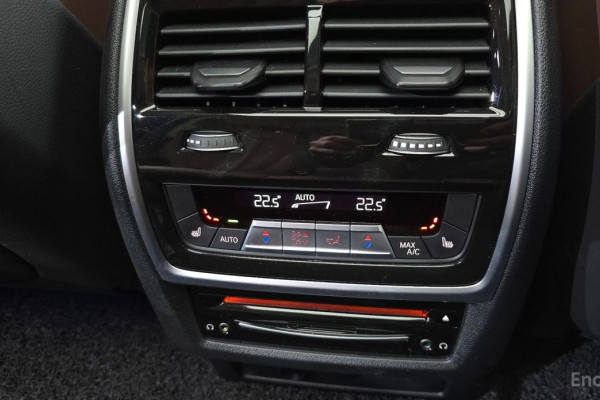 2022 BMW X7 с пробегом 58 796 км