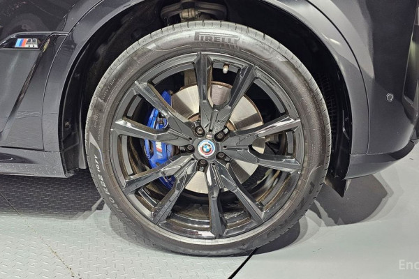 2022 BMW X7 с пробегом 46 755 км