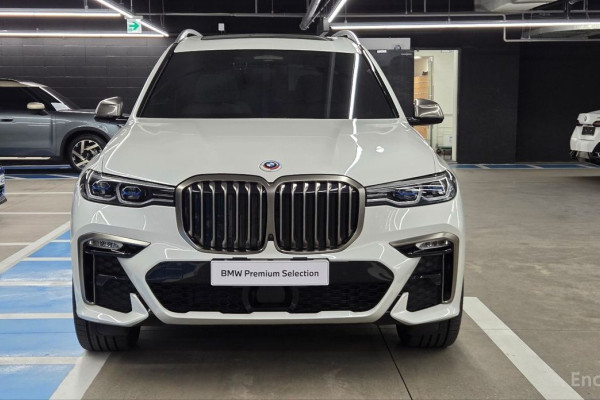 2022 BMW X7 с пробегом 44 400 км