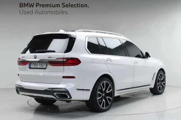 2022 BMW X7 с пробегом 134 623 км