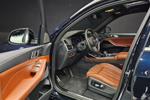 2022 BMW X7 с пробегом 32 640 км