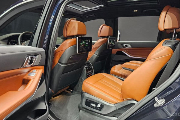 2022 BMW X7 с пробегом 32 640 км