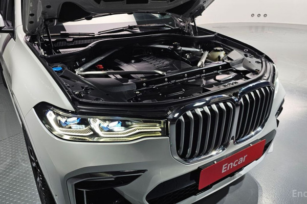 2022 BMW X7 с пробегом 76 069 км