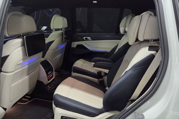 2022 BMW X7 с пробегом 44 400 км