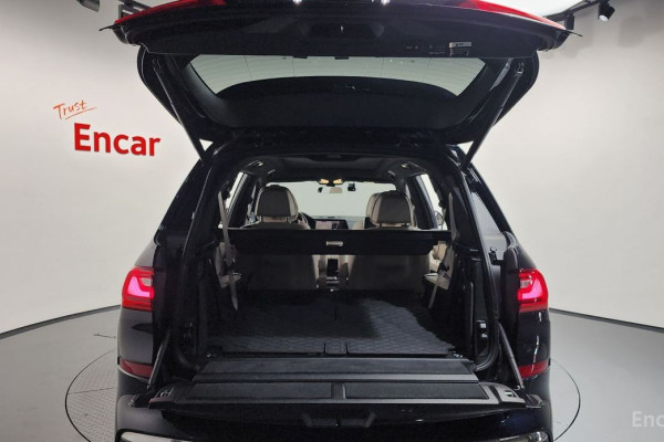 2022 BMW X7 с пробегом 72 361 км