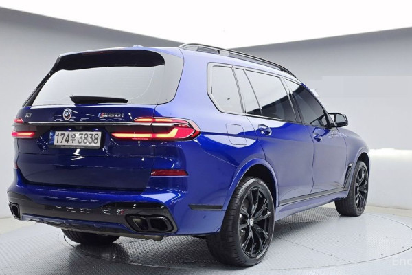 2022 BMW X7 с пробегом 36 858 км