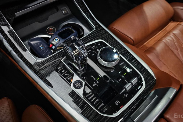 2022 BMW X7 с пробегом 76 069 км