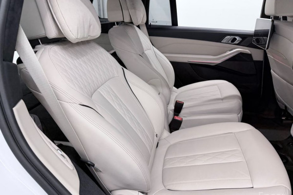 2022 BMW X7 с пробегом 101 083 км