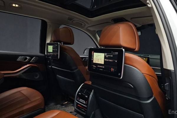 2022 BMW X7 с пробегом 113 857 км