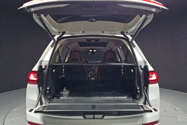 2022 BMW X7 с пробегом 113 857 км