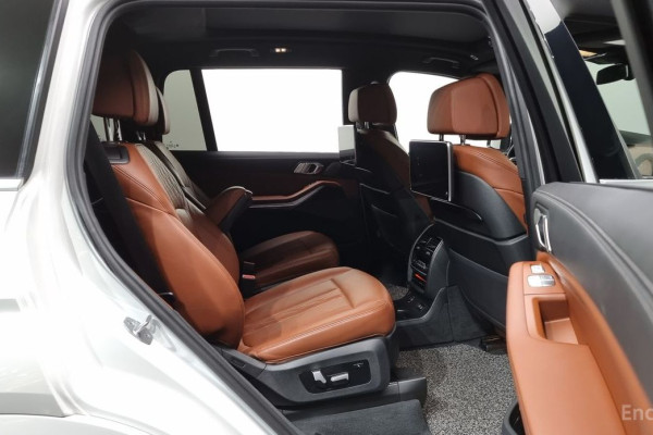 2022 BMW X7 с пробегом 53 441 км