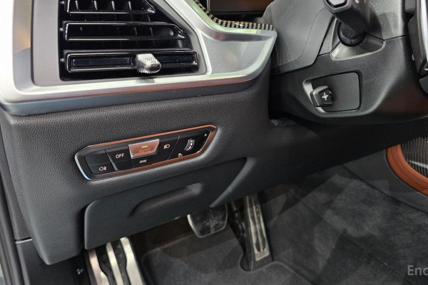 2022 BMW X7 с пробегом 46 755 км