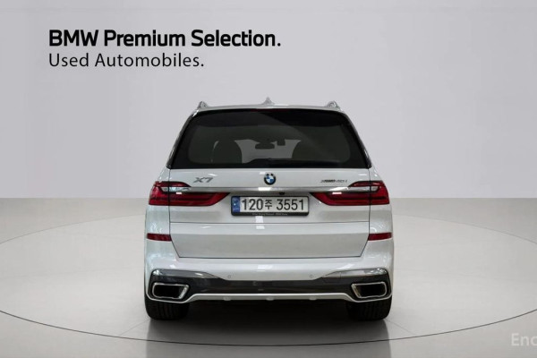 2022 BMW X7 с пробегом 31 086 км