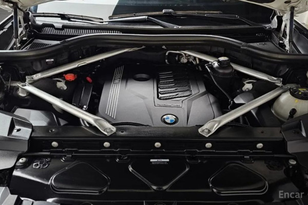 2022 BMW X7 с пробегом 31 086 км