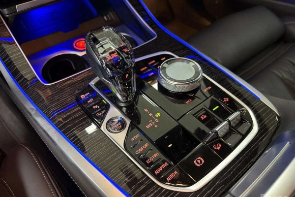 2022 BMW X7 с пробегом 31 086 км