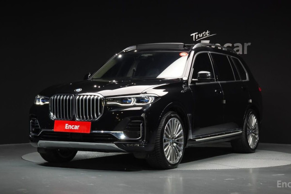2022 BMW X7 с пробегом 34 112 км