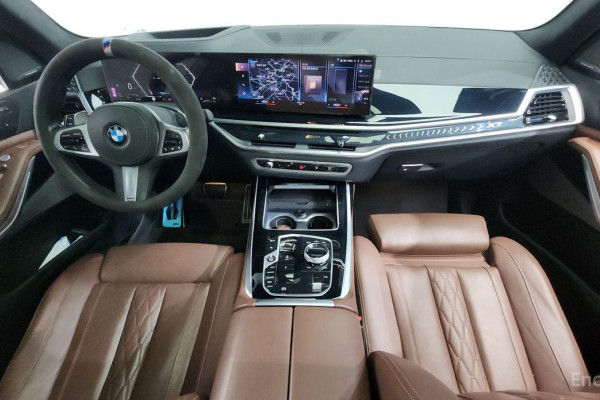 2022 BMW X7 с пробегом 64 132 км