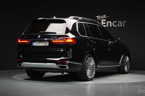 2022 BMW X7 с пробегом 34 112 км