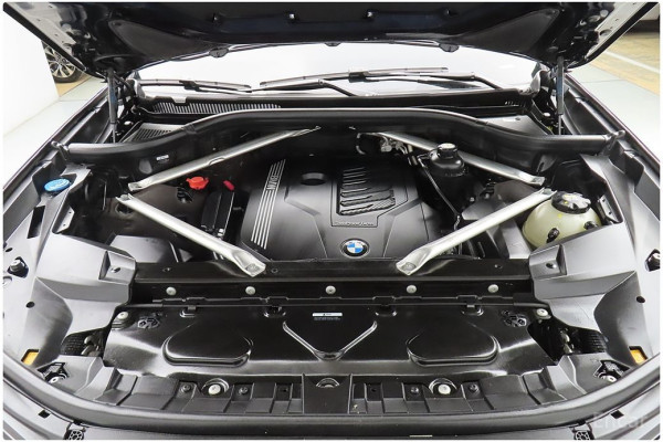 2022 BMW X7 с пробегом 35 484 км