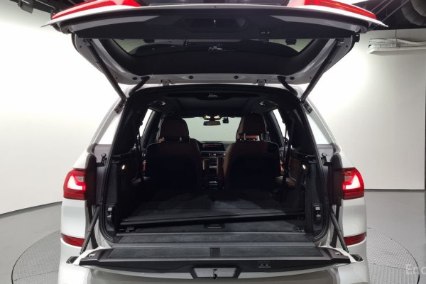2022 BMW X7 с пробегом 53 441 км