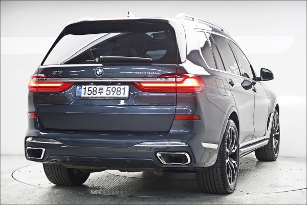 2022 BMW X7 с пробегом 26 514 км