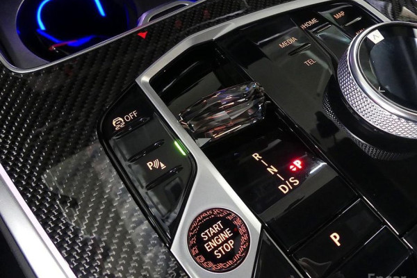 2022 BMW X7 с пробегом 27 497 км