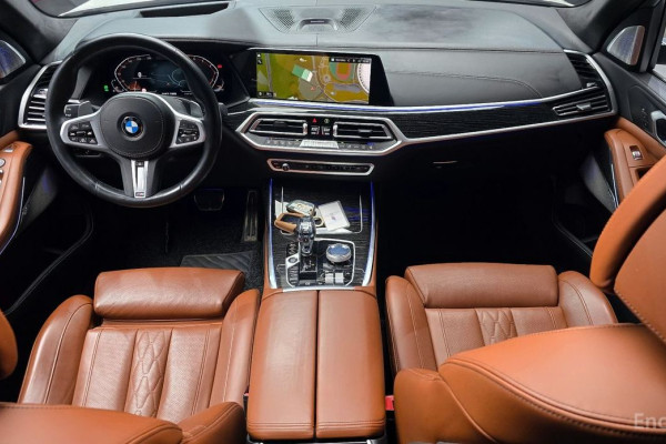 2022 BMW X7 с пробегом 26 713 км