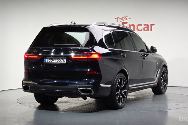 2022 BMW X7 с пробегом 62 155 км