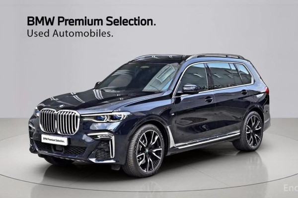 2022 BMW X7 с пробегом 32 428 км