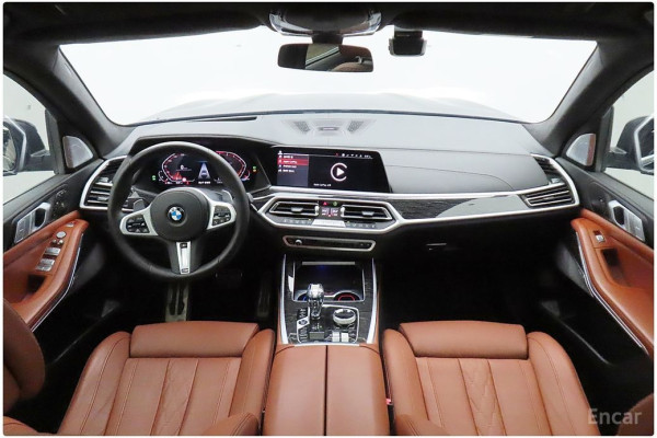 2022 BMW X7 с пробегом 35 484 км