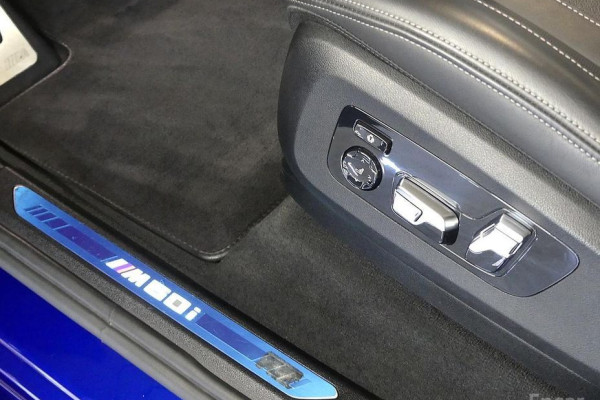 2022 BMW X7 с пробегом 27 497 км